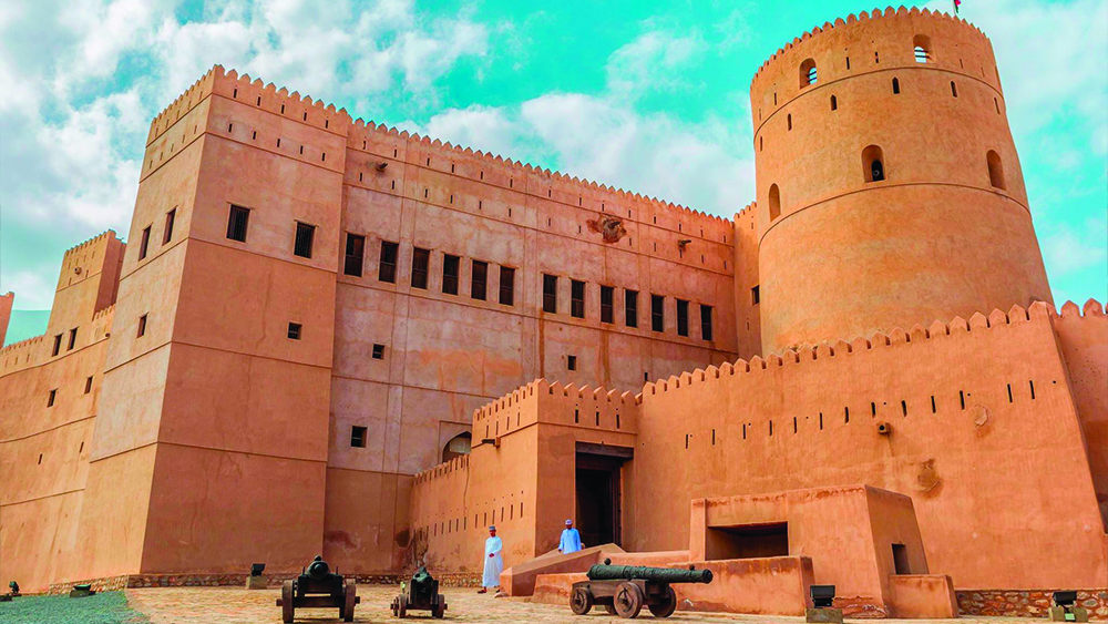 قلعة الرستاق - المواقع التراثية